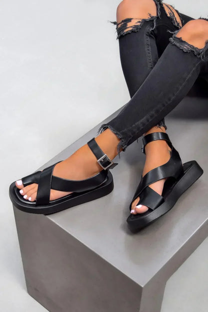 Comfort sandals with adjustable straps for women | Hallie